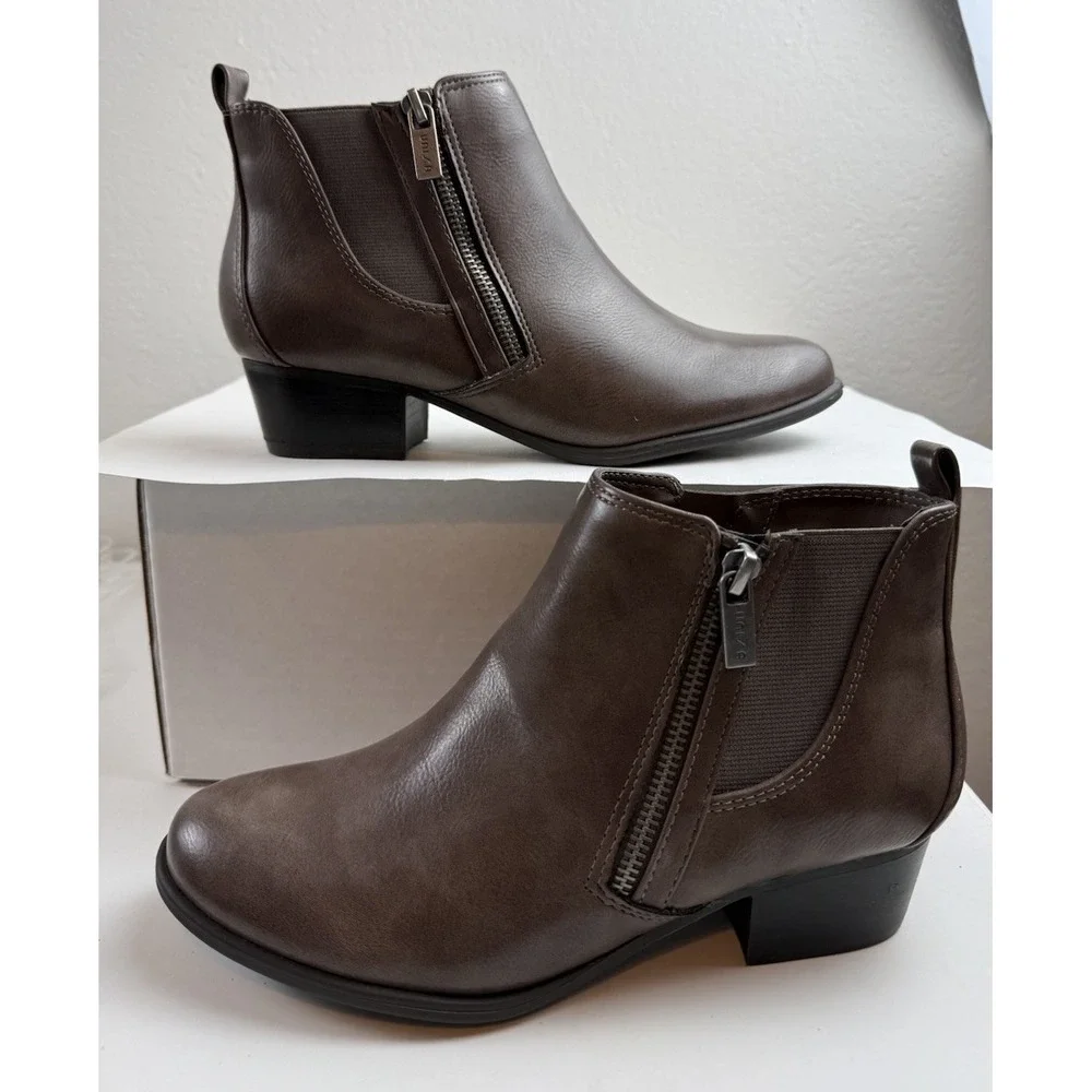Unisa Pancey Chestnut Brown Leather Round Toe Zip Up Womens Ankle Boots Sz 7.5M